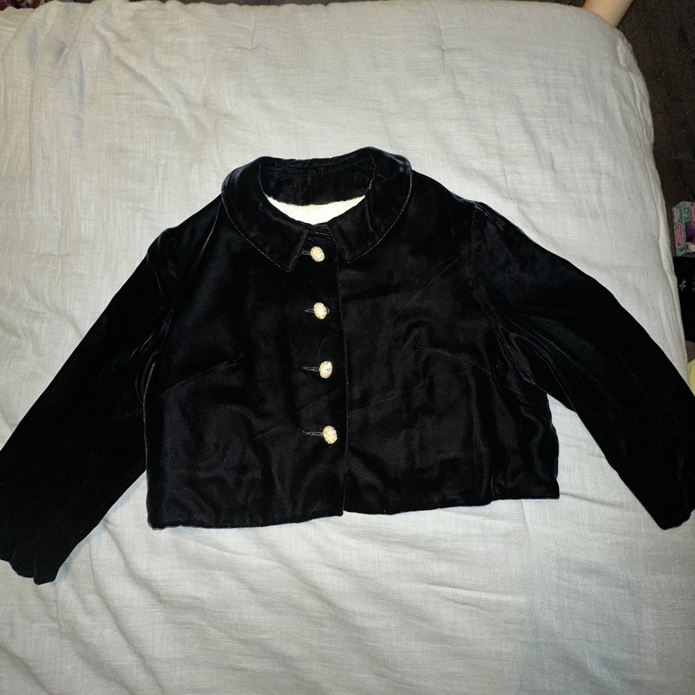 Vintage Walton-Pierce Black Velvet Cropped Jacket Faux Fur Lined Jeweled Buttons